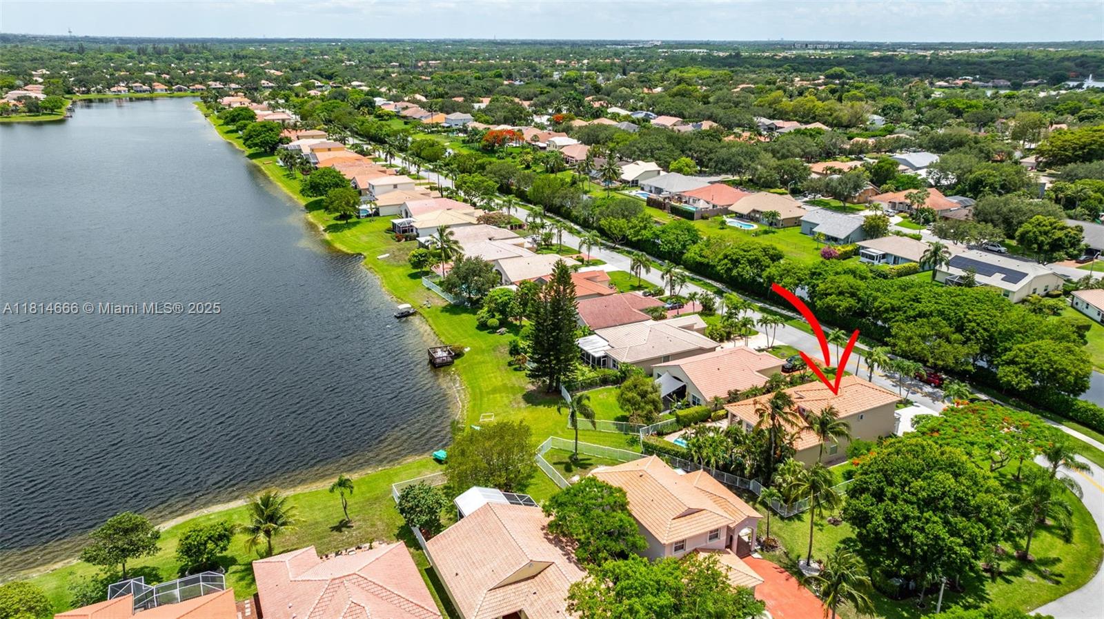 COCO LAKES - Residential