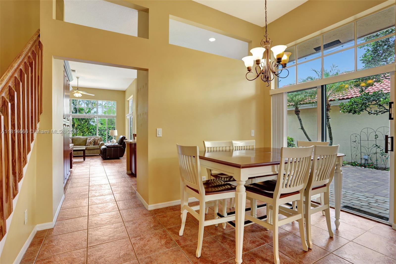 COCO LAKES - Residential