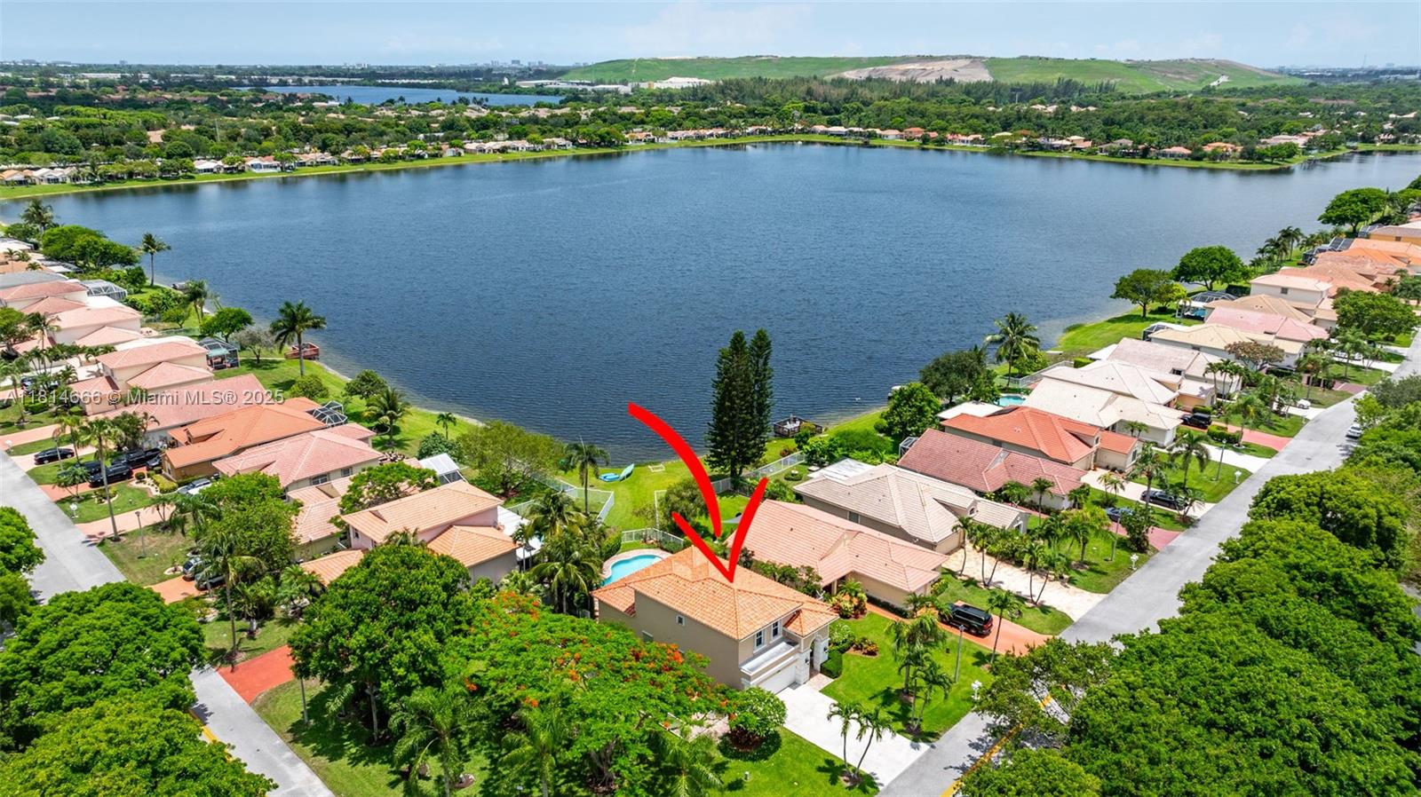 COCO LAKES - Residential