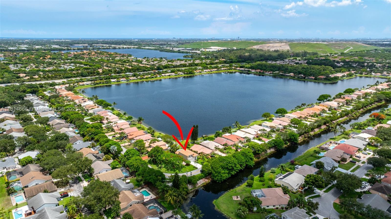 COCO LAKES - Residential