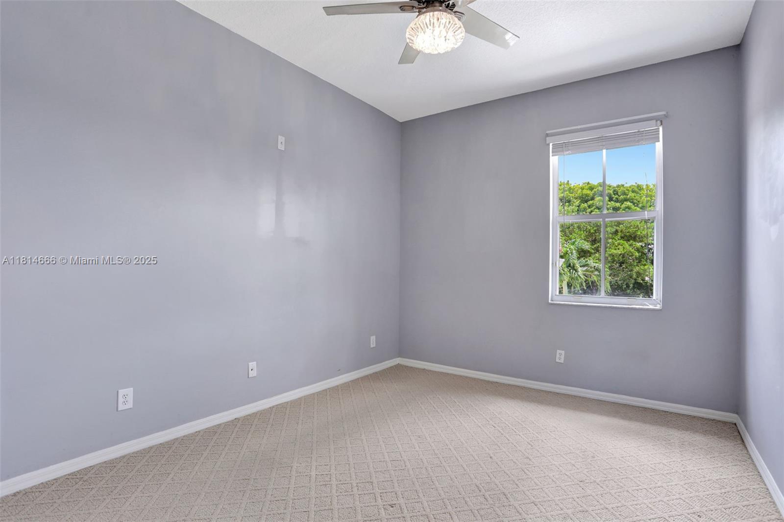 COCO LAKES - Residential