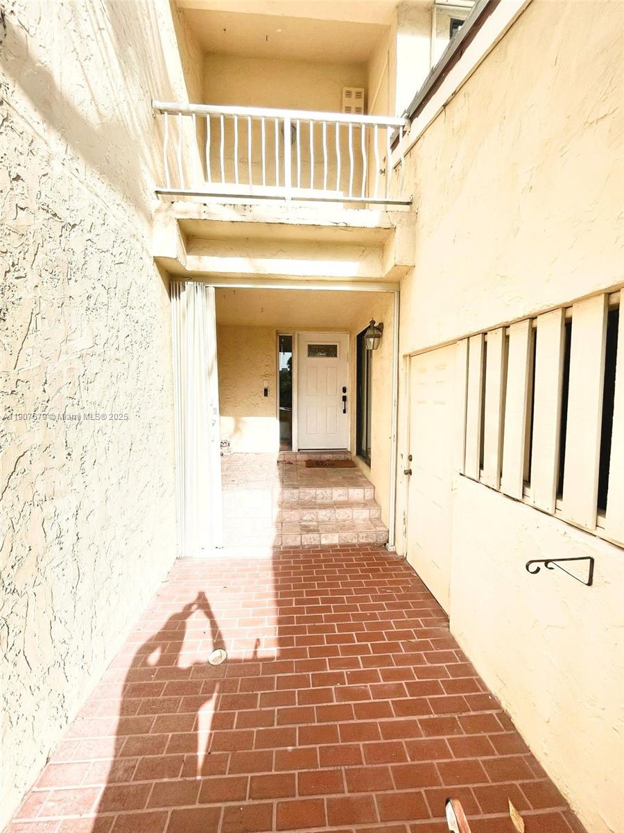 DELVISTA A CONDO - Residential