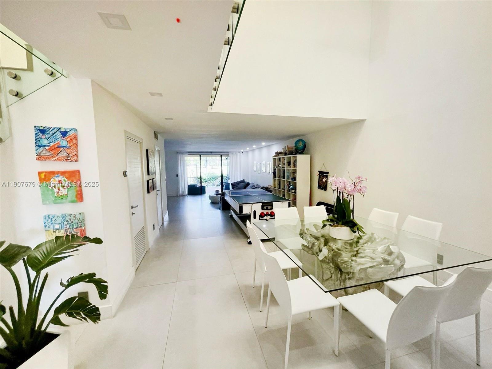 DELVISTA A CONDO - Residential