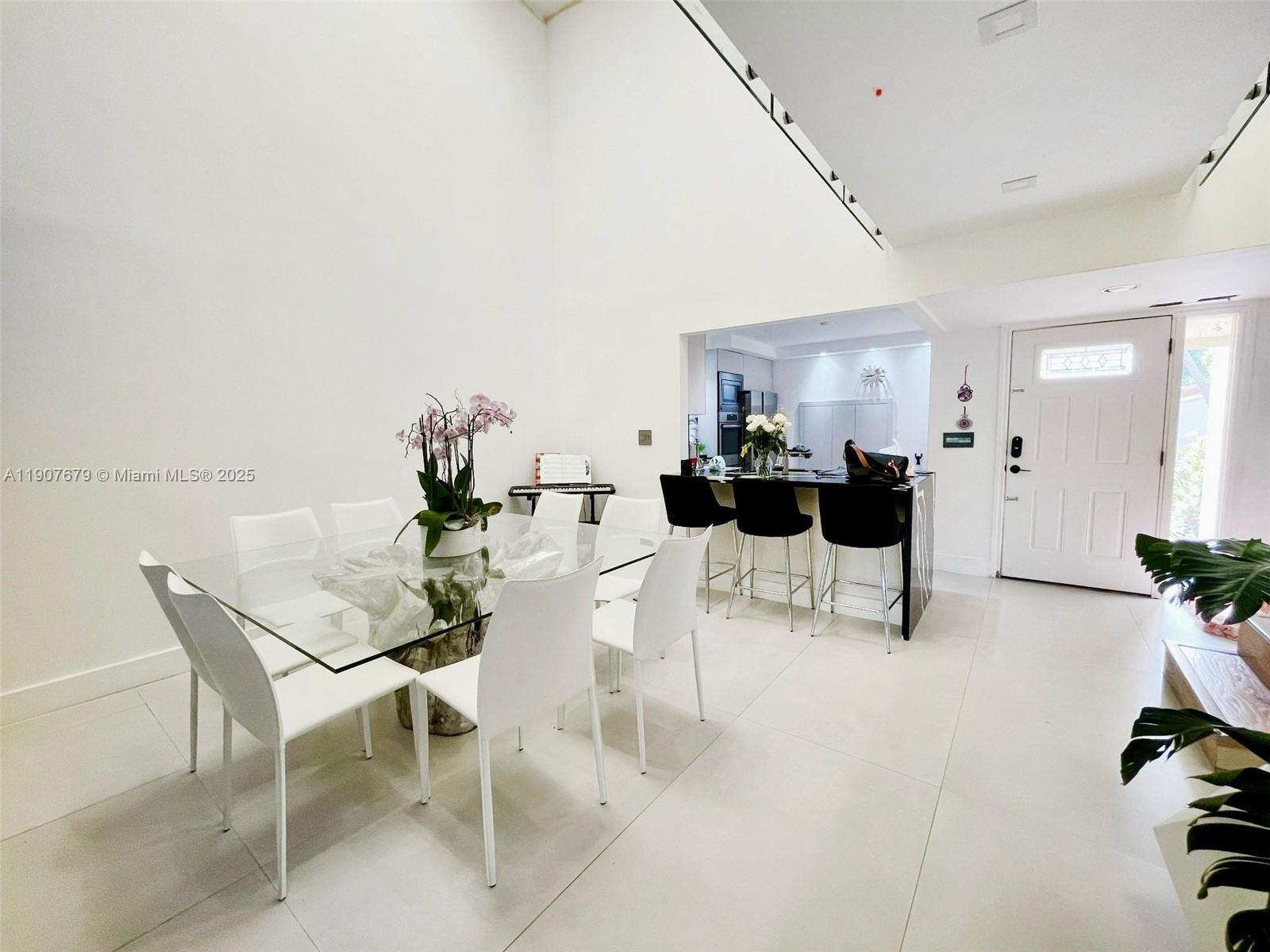 DELVISTA A CONDO - Residential