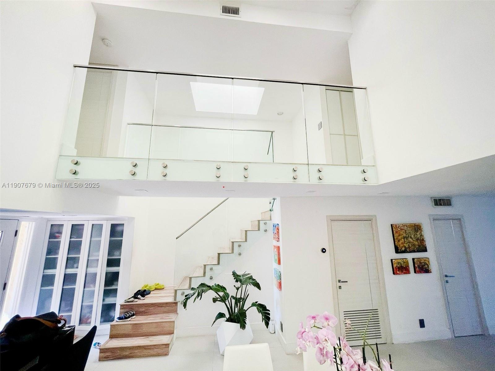 DELVISTA A CONDO - Residential