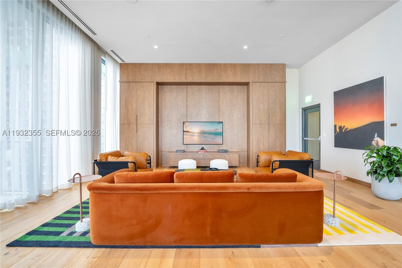 11 NE 6 Street 2201