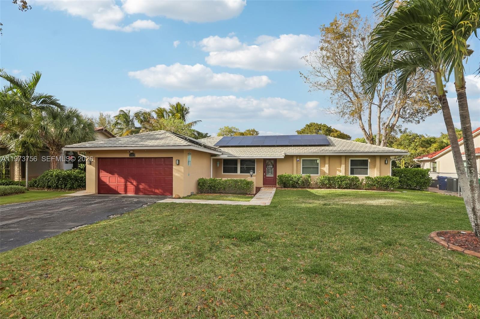 WOOD LAKE - Residential