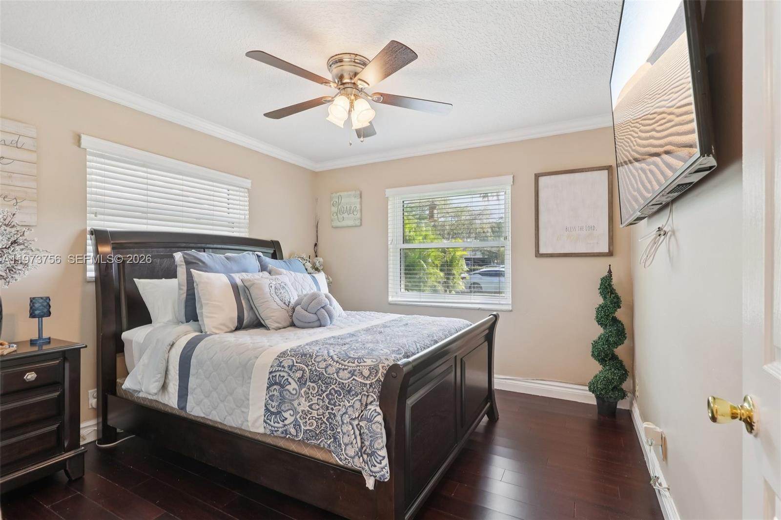 WOOD LAKE - Residential