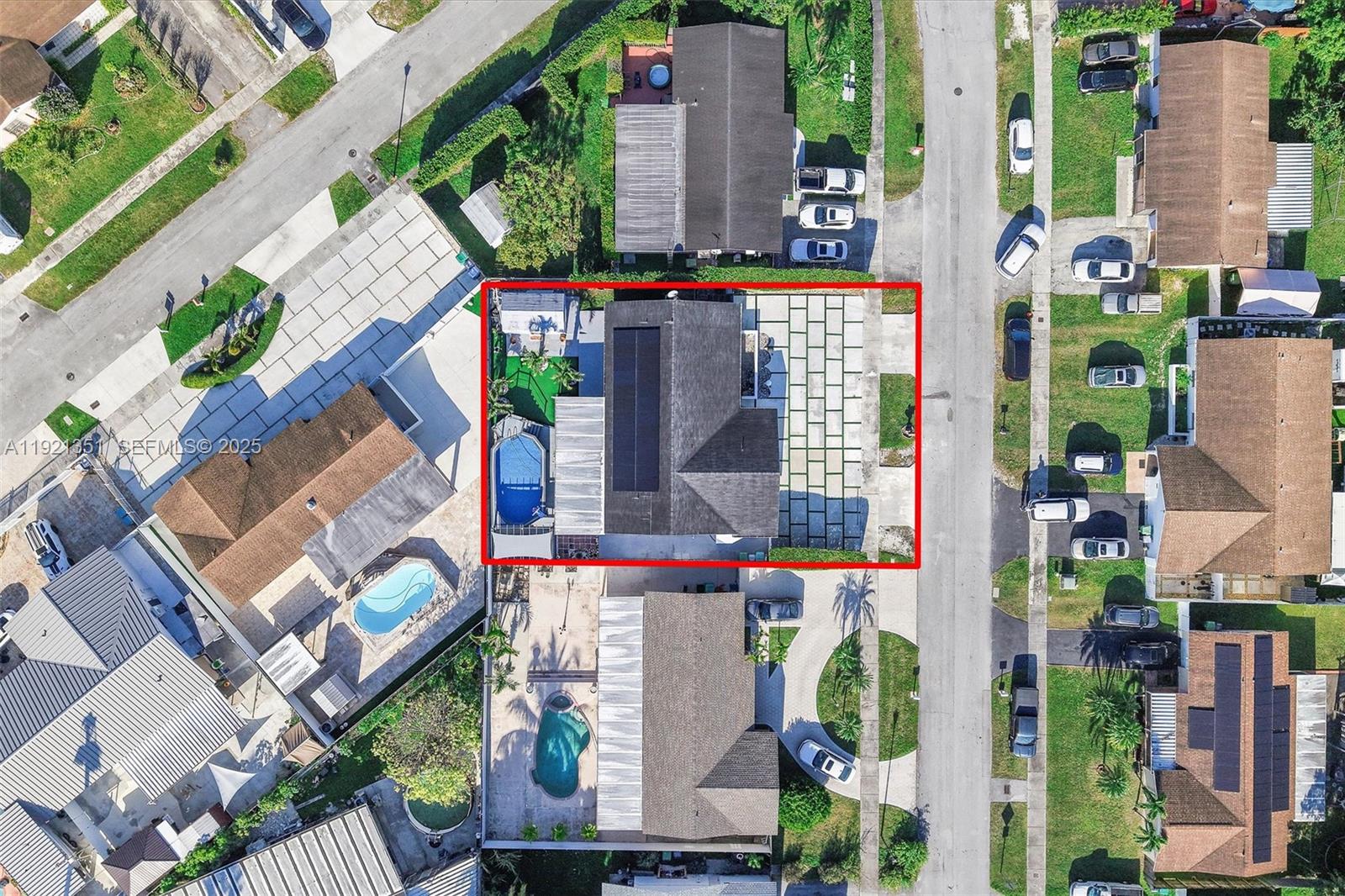 MEADOW WOOD MANOR #4 - Residential