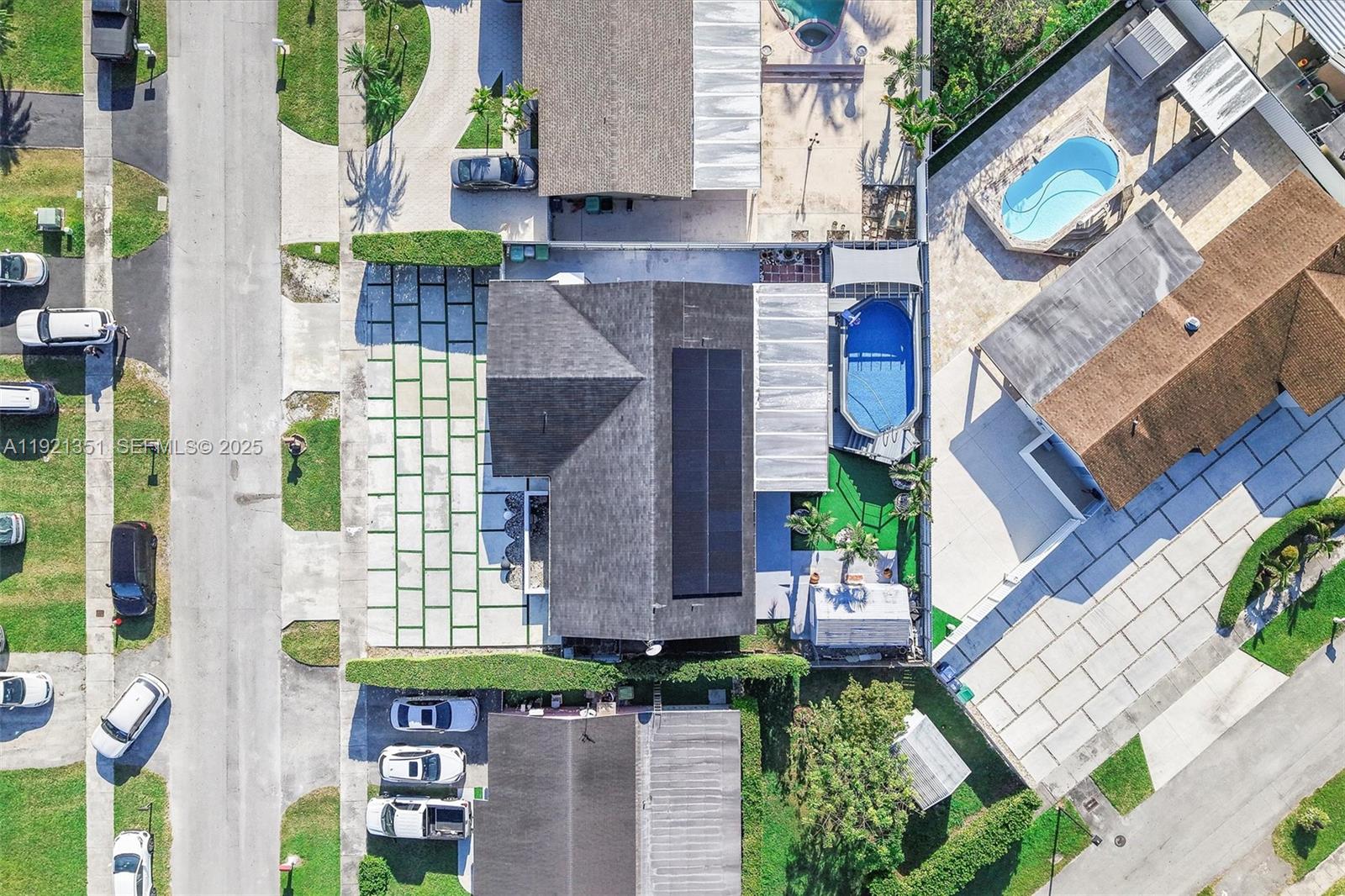 MEADOW WOOD MANOR #4 - Residential