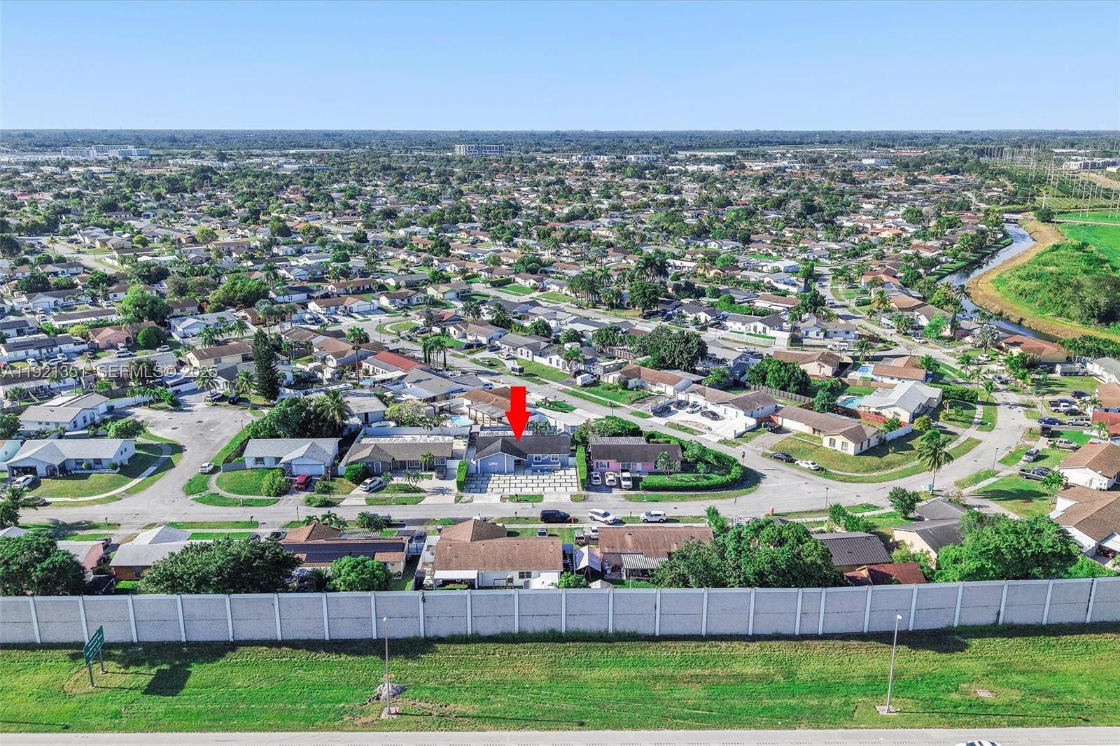 MEADOW WOOD MANOR #4 - Residential