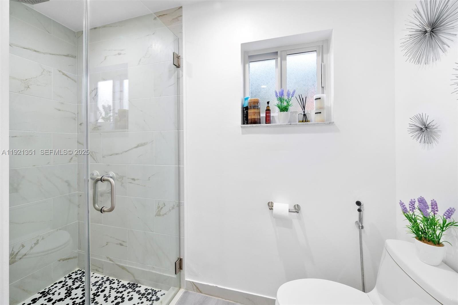 MEADOW WOOD MANOR #4 - Residential