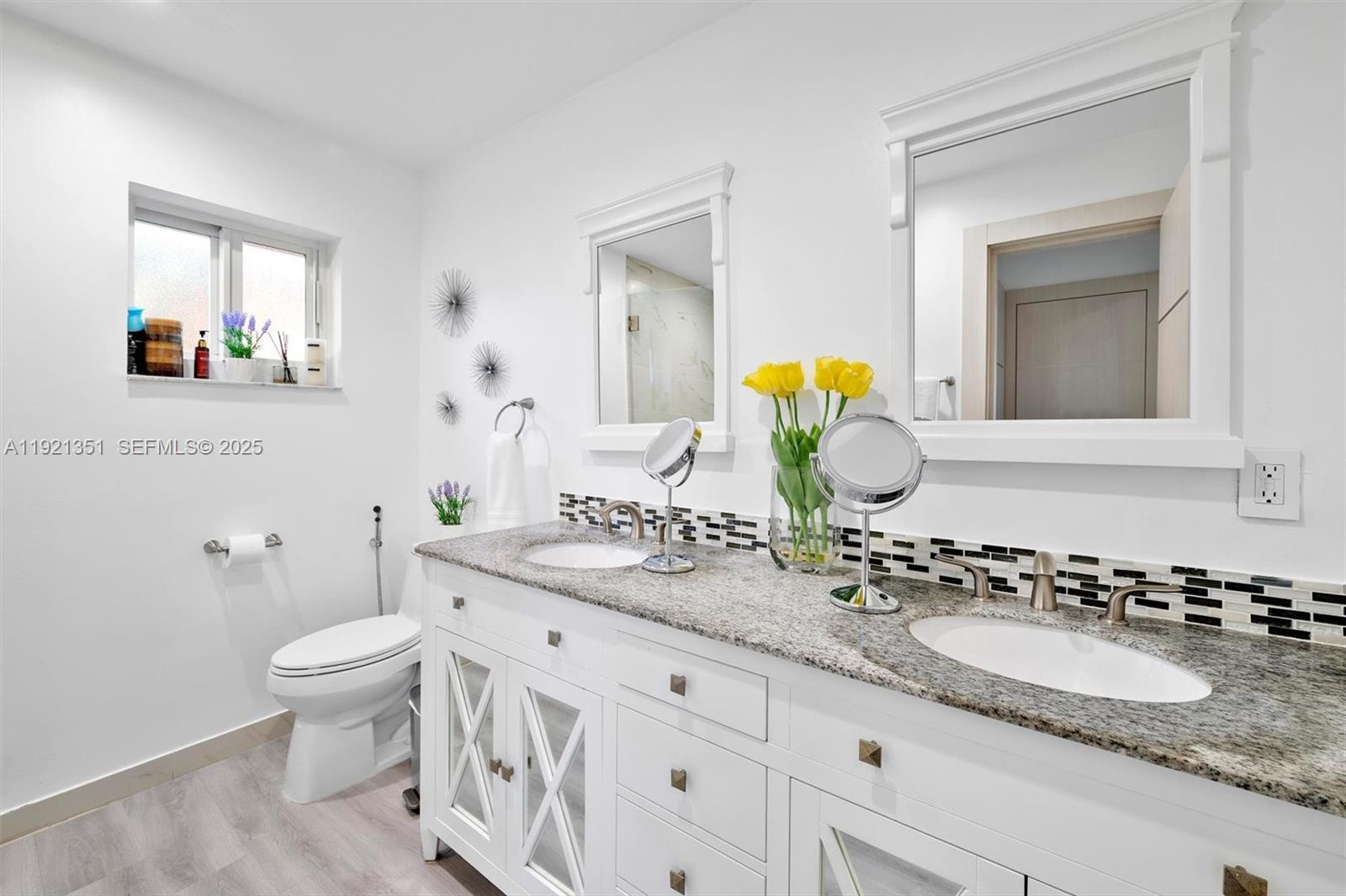 MEADOW WOOD MANOR #4 - Residential