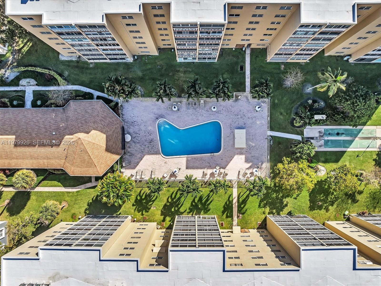 MEADOWBROOK TOWERS CONDO - Residential