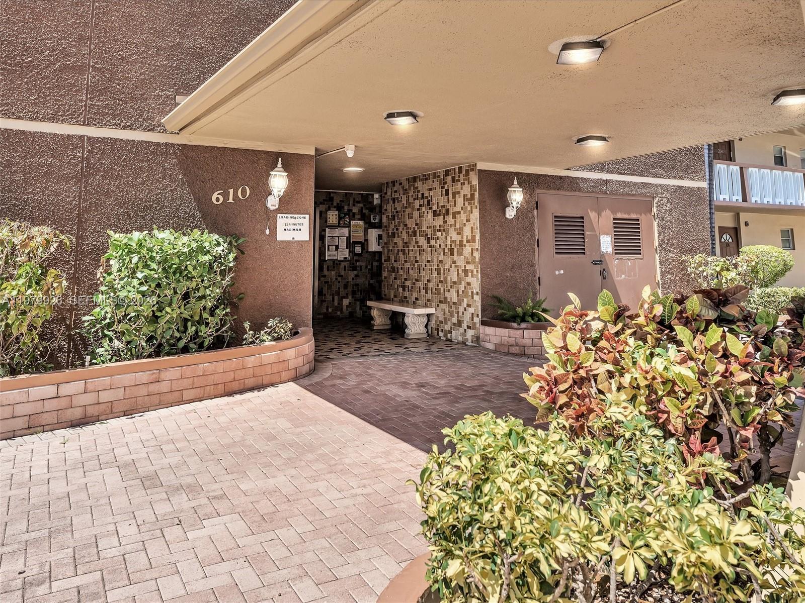 MEADOWBROOK TOWERS CONDO - Residential