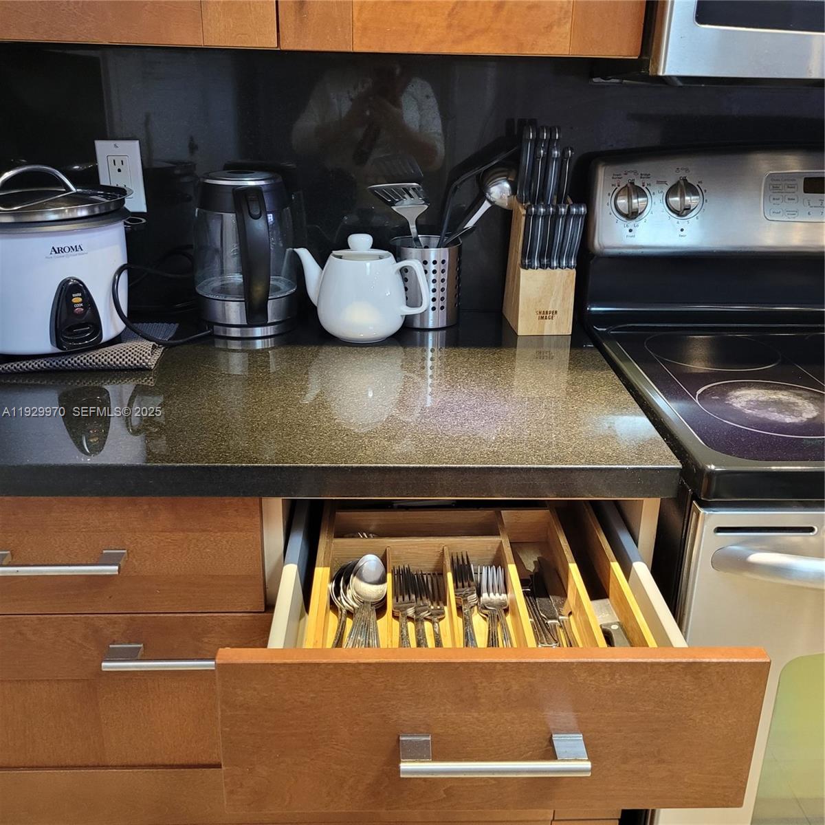 PRINCE GEORGE ARMS CONDO - Residential Lease