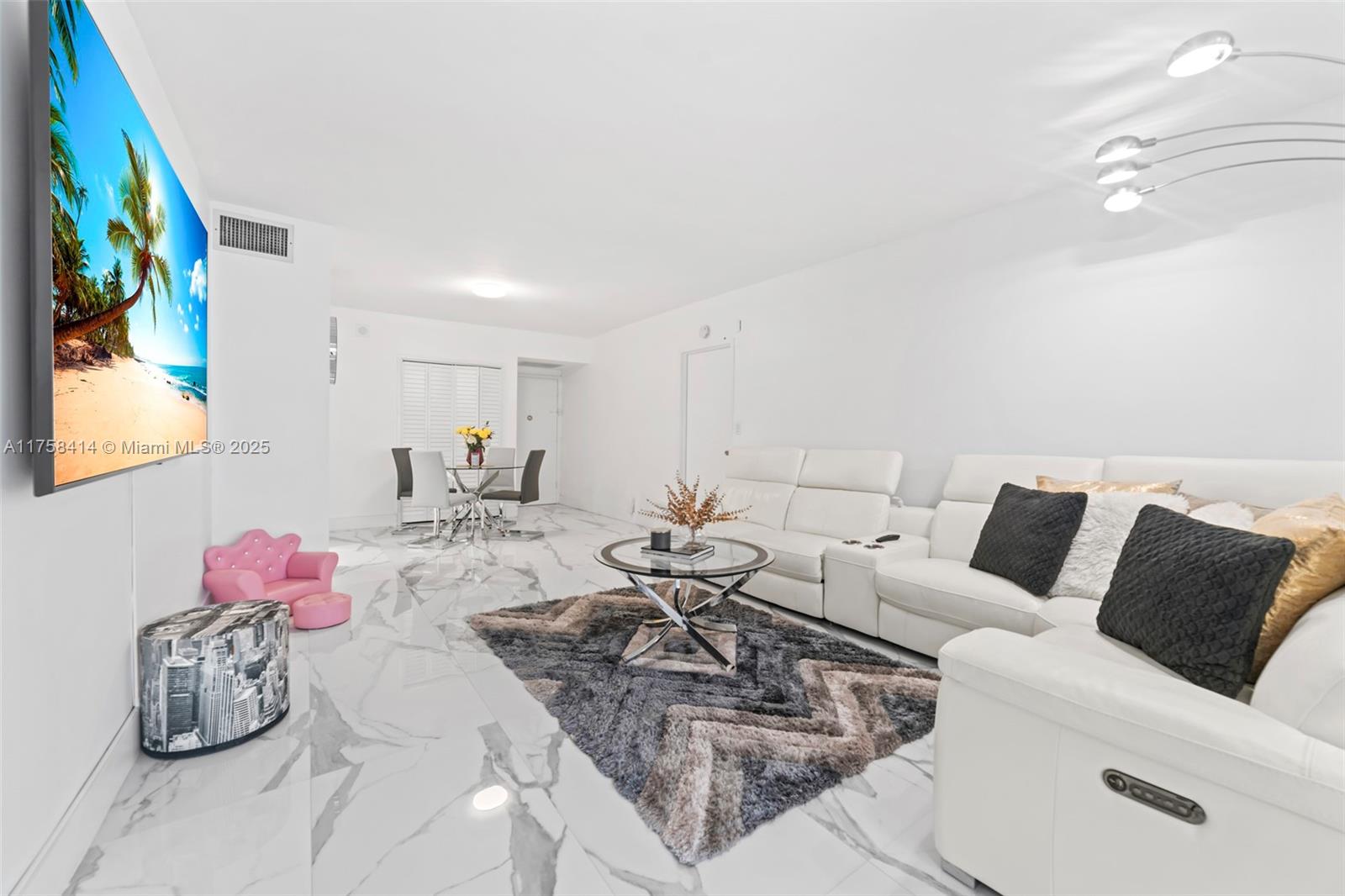 SEA AIR TOWERS CONDO - Residential