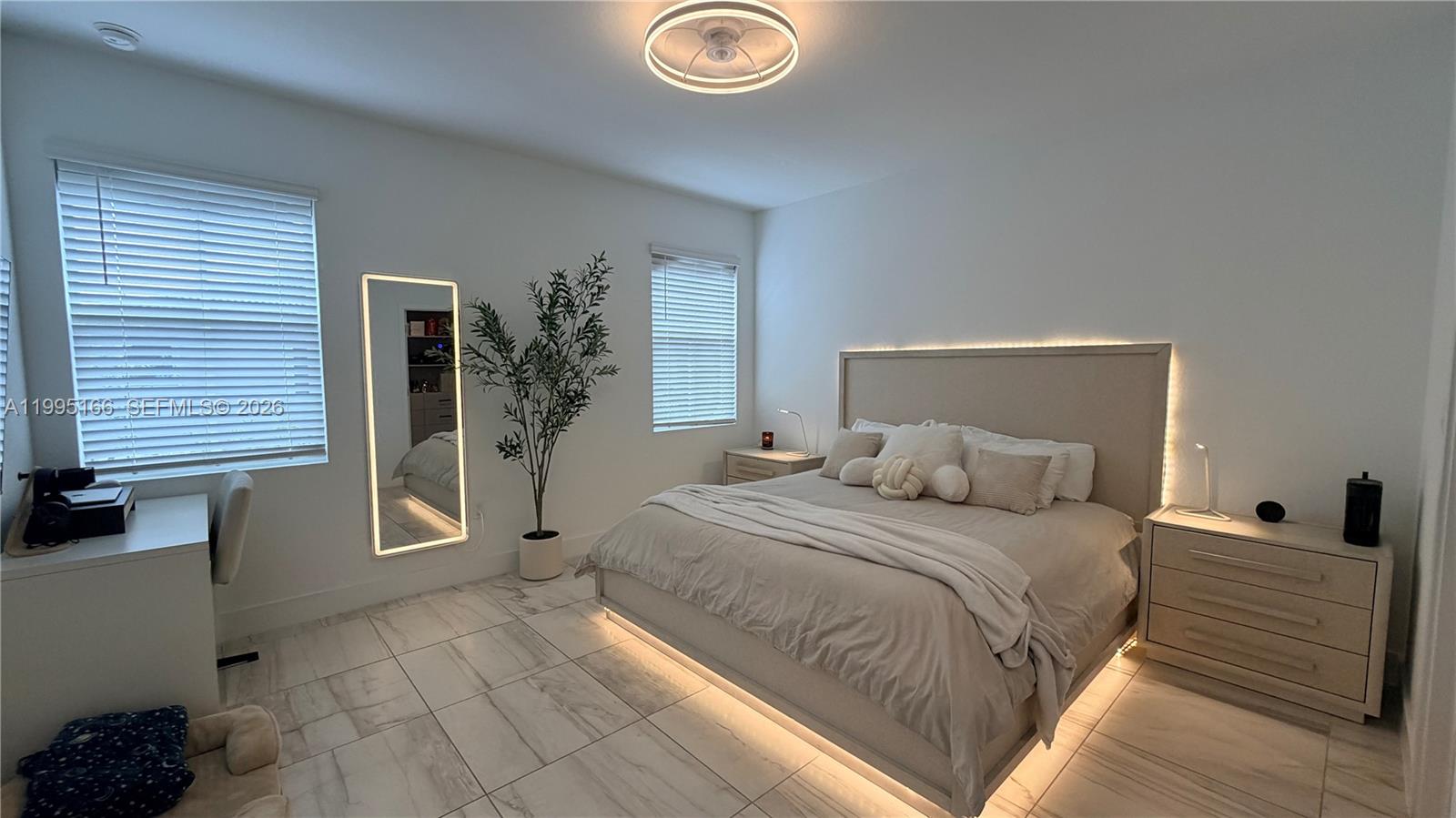MERRICK SQUARE - Residential