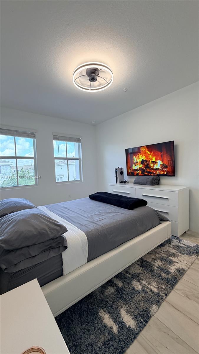 MERRICK SQUARE - Residential