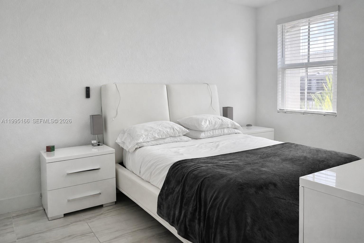 MERRICK SQUARE - Residential