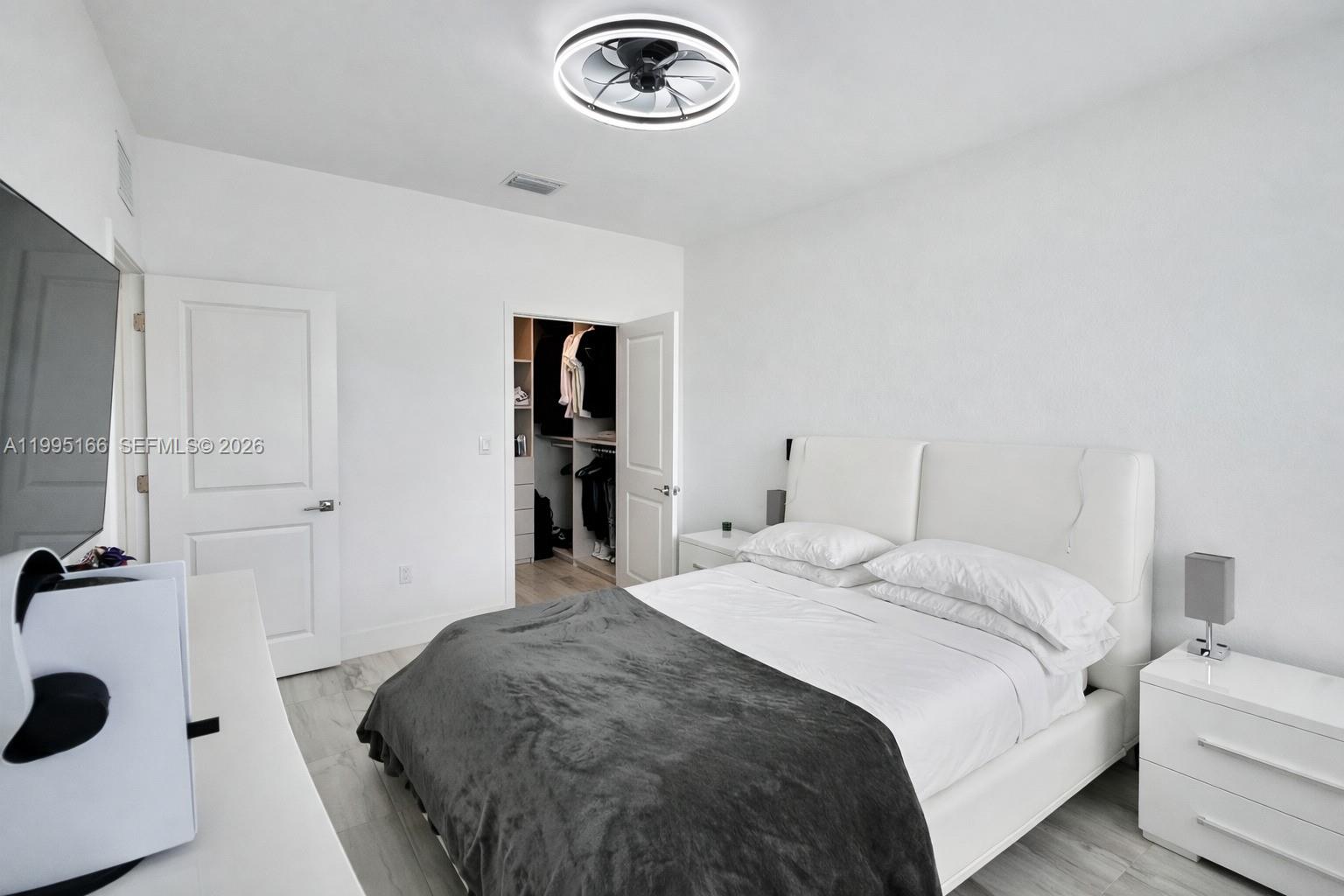 MERRICK SQUARE - Residential