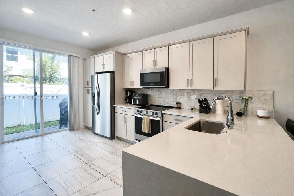 Photo of 181 SW 170th Ave, Pembroke Pines, FL 33027 (MLS # A11995166)