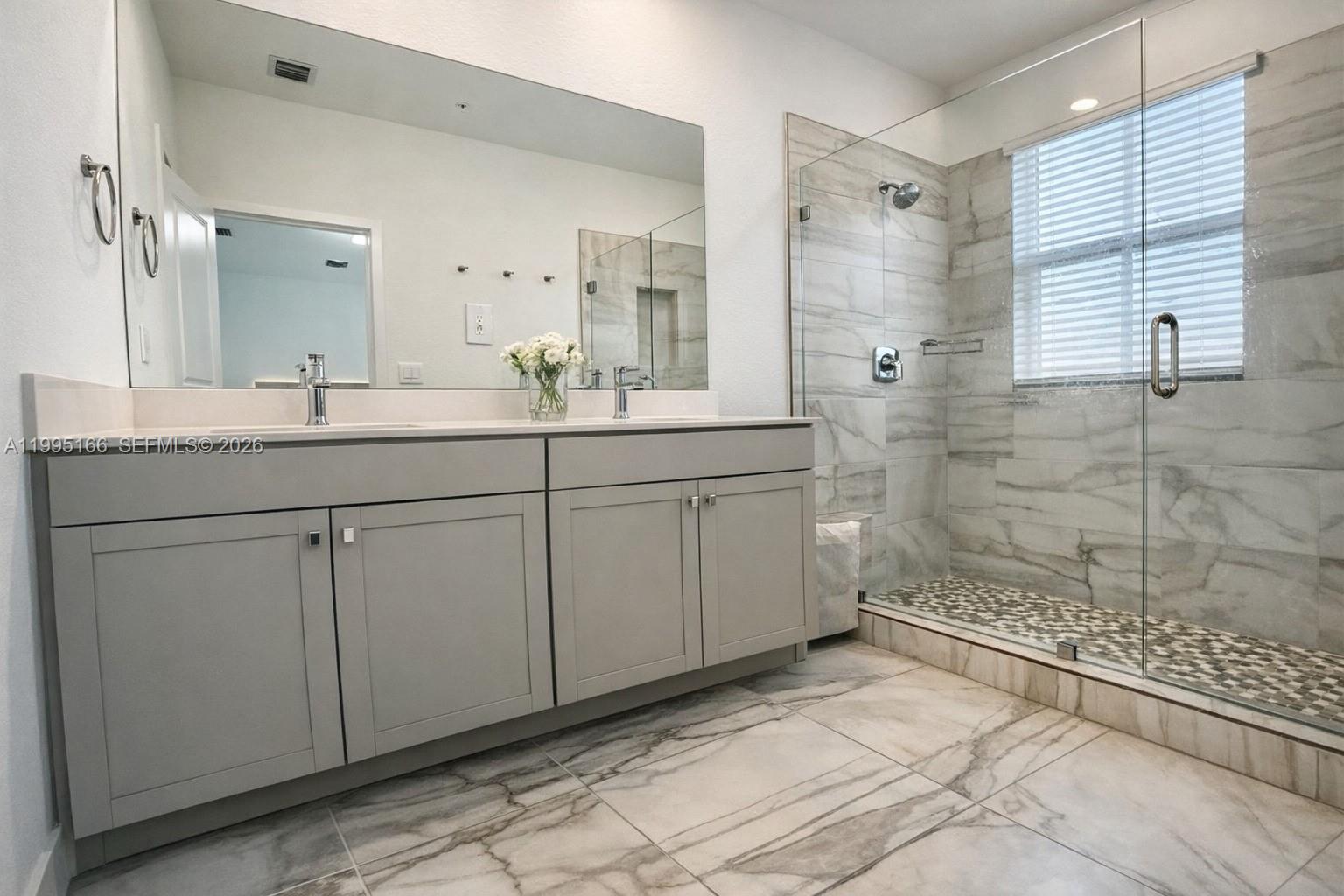 MERRICK SQUARE - Residential