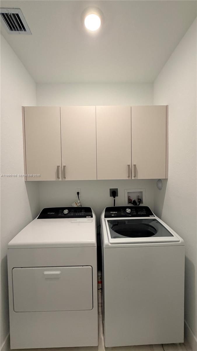 MERRICK SQUARE - Residential