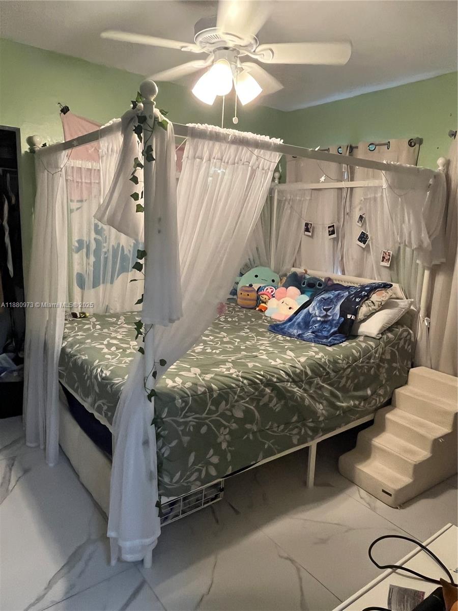 PARA VILLA HEIGHTS - Residential