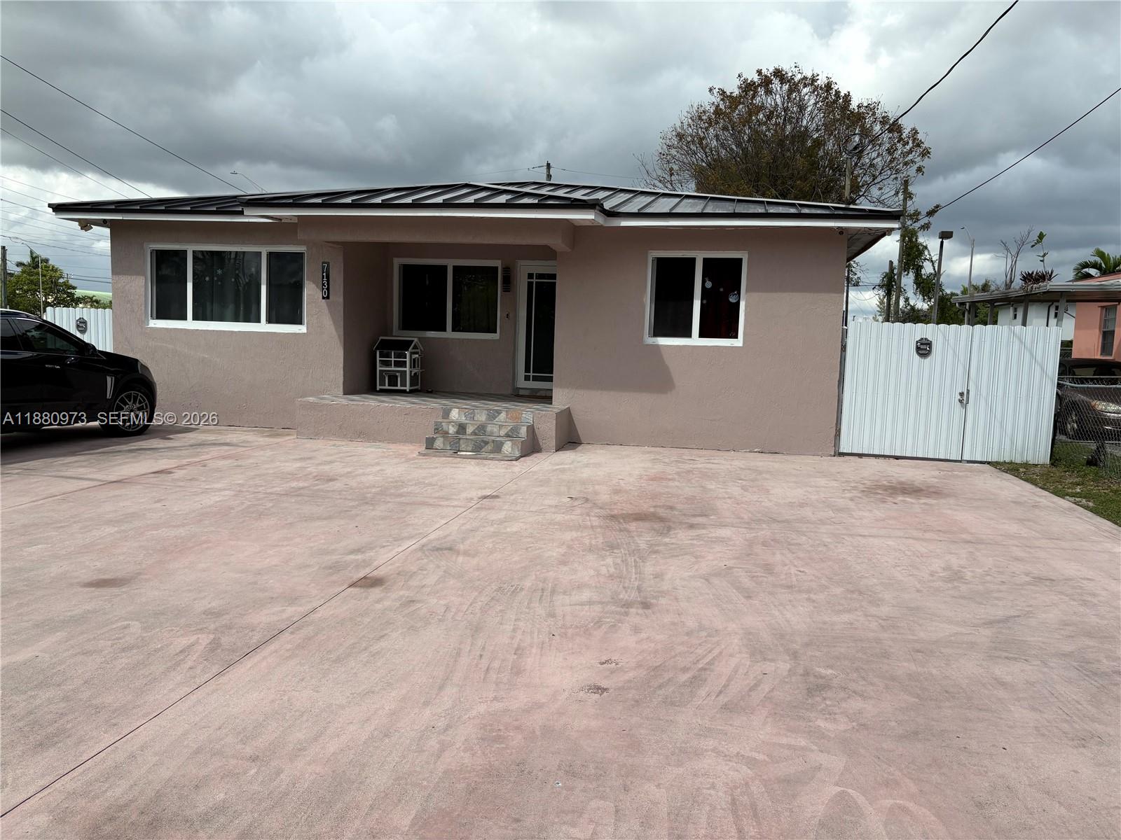 PARA VILLA HEIGHTS - Residential