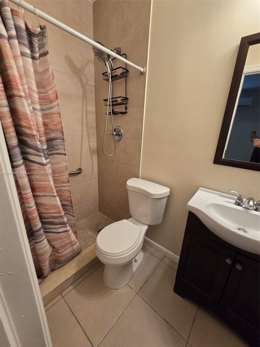 RAINBOW LAKES - Residential Lease