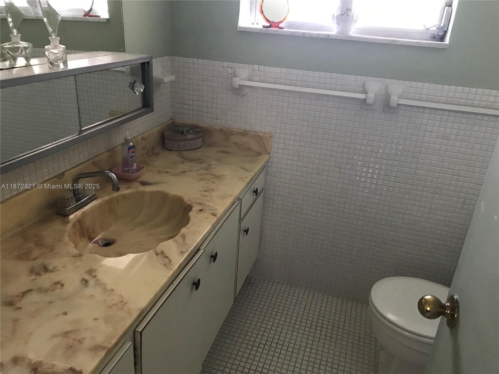 ELDORADO PLAZA EAST CONDO - Residential