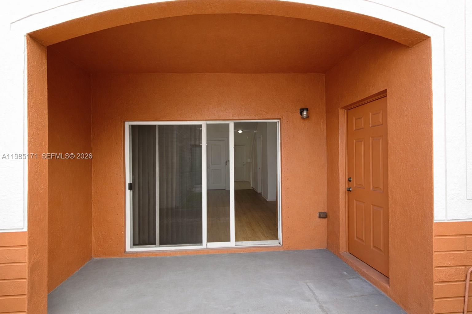 SOLABELLA CONDO - Residential