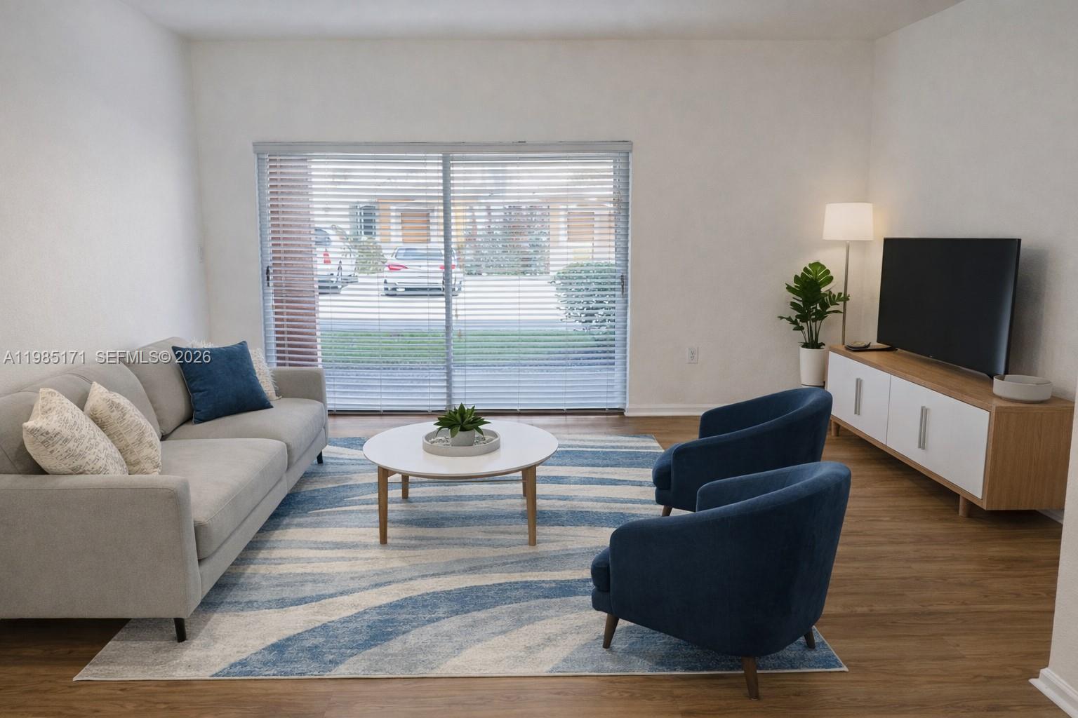 SOLABELLA CONDO - Residential