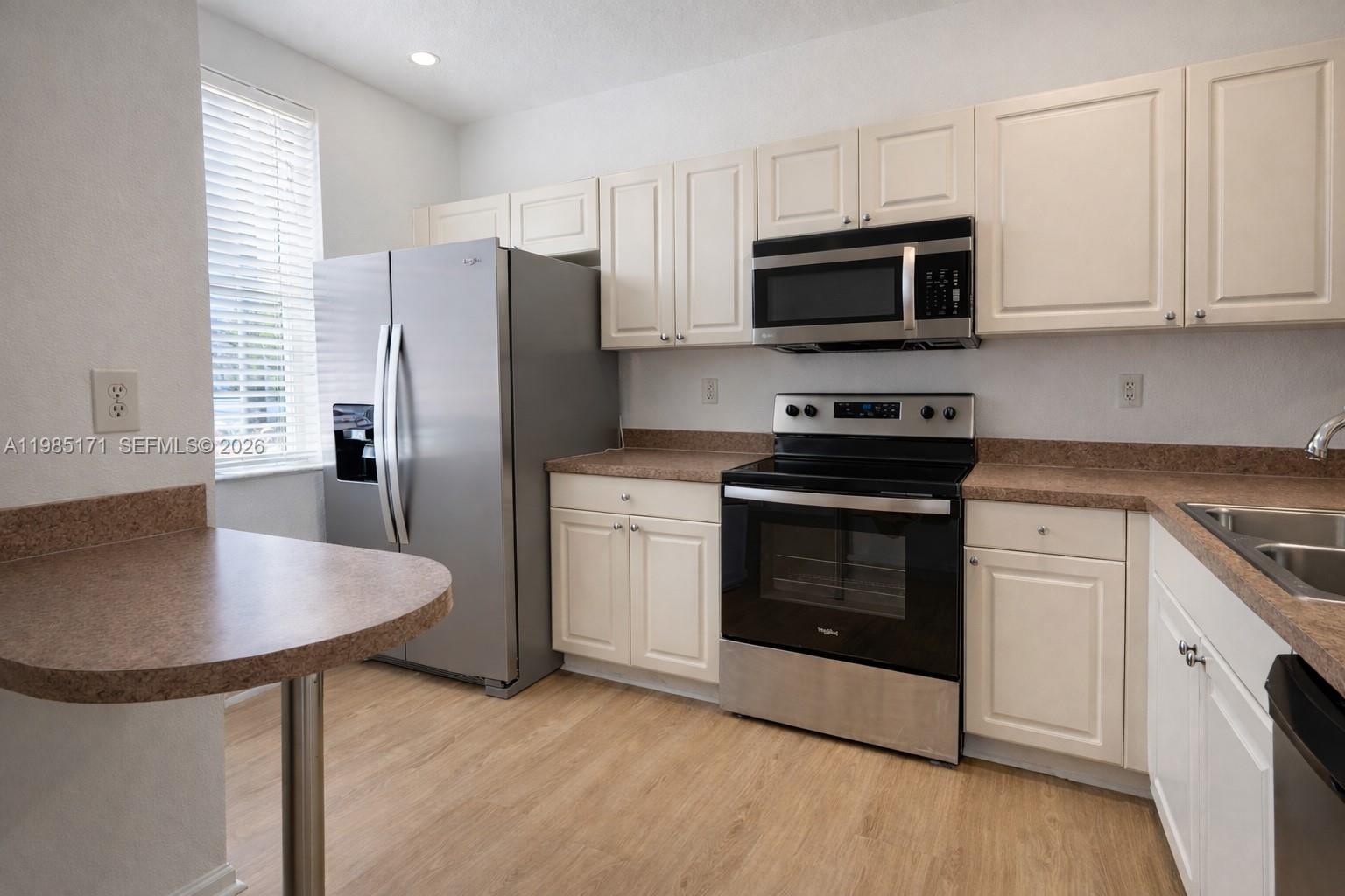 SOLABELLA CONDO - Residential