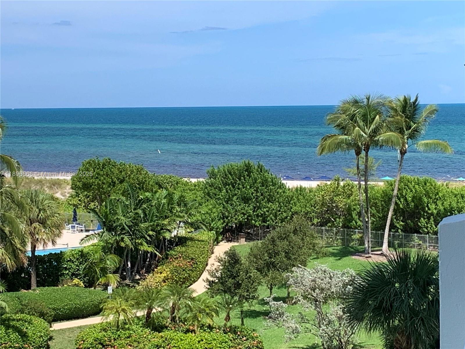 KEY BISCAYNE COMMODORE CL - Residential