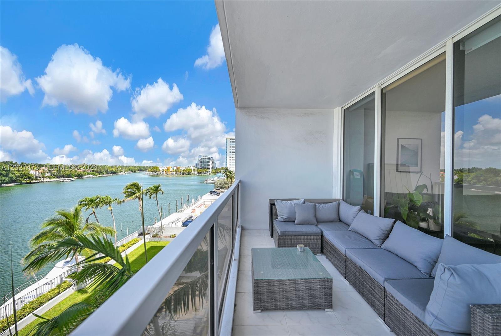 5700 Collins Ave 5J
