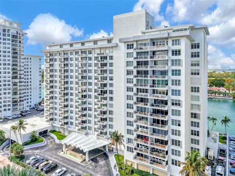 Tiny photo for 5700 Collins Ave #5J, Miami Beach, FL 33140 (MLS # A12027473)