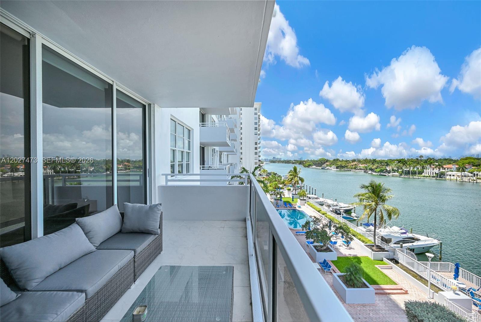 5700 Collins Ave 5J