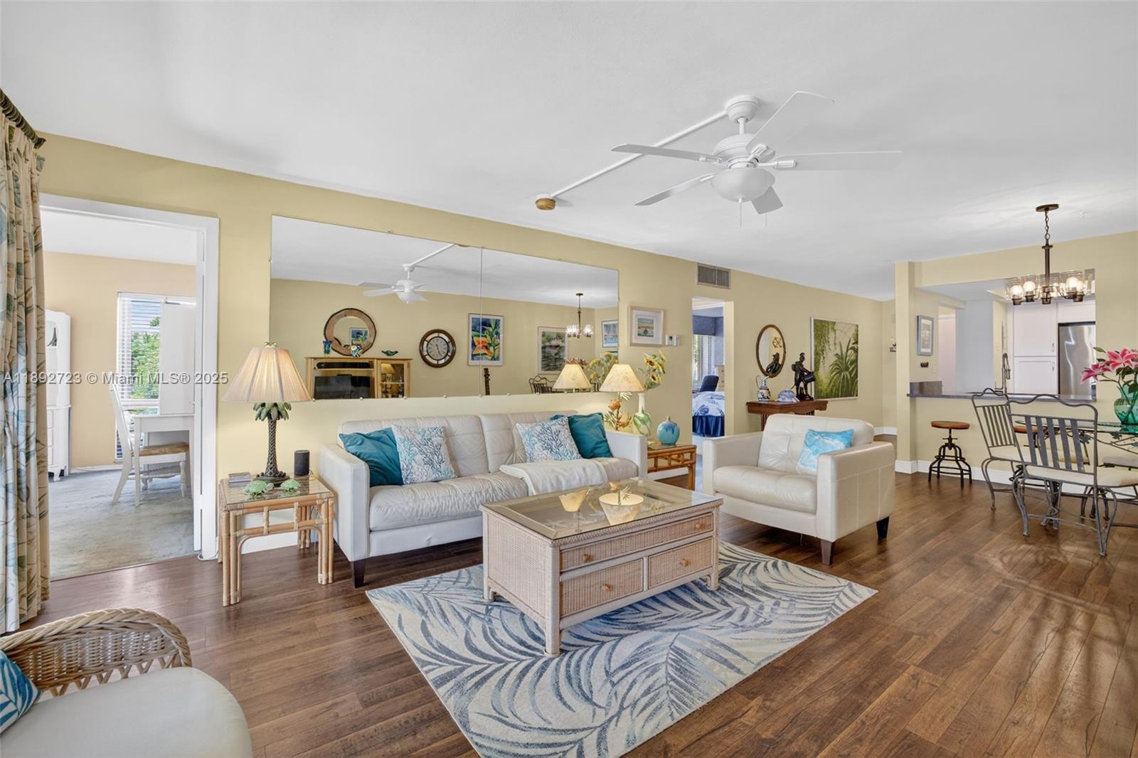 CARAVEL CONDOMINIUM APART - Residential