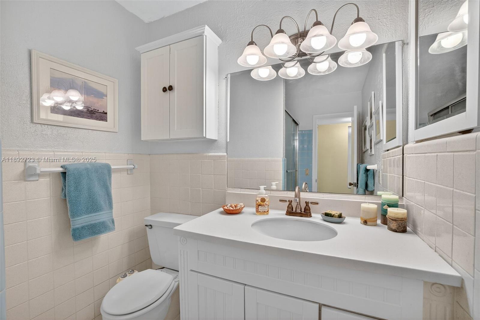 CARAVEL CONDOMINIUM APART - Residential