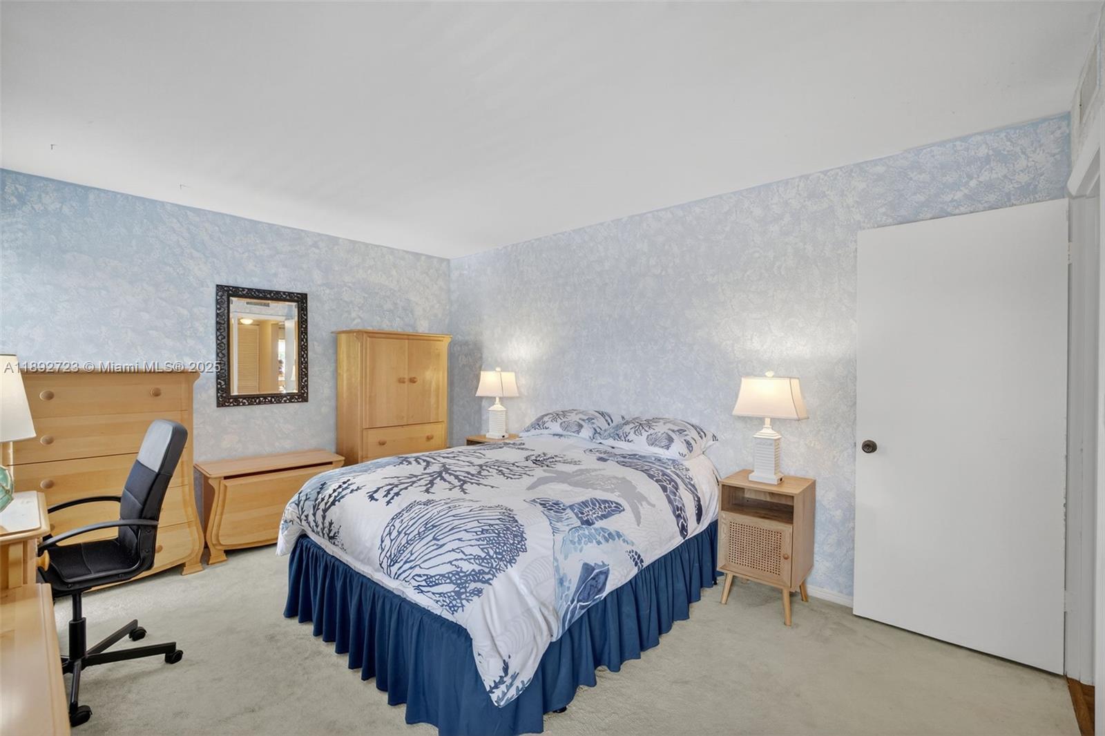 CARAVEL CONDOMINIUM APART - Residential