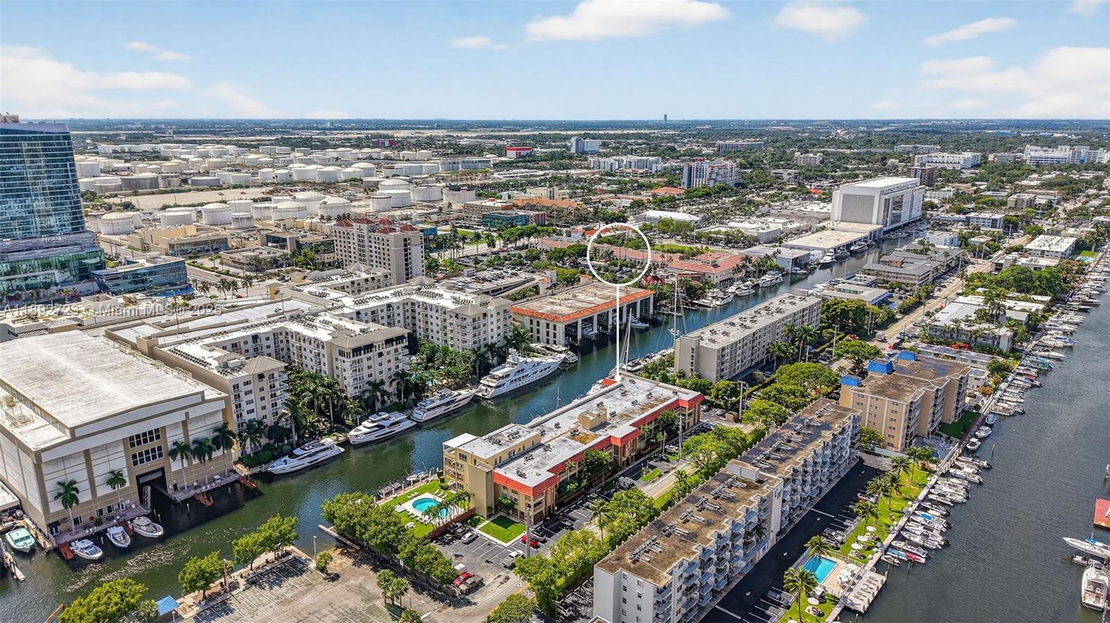 CARAVEL CONDOMINIUM APART - Residential