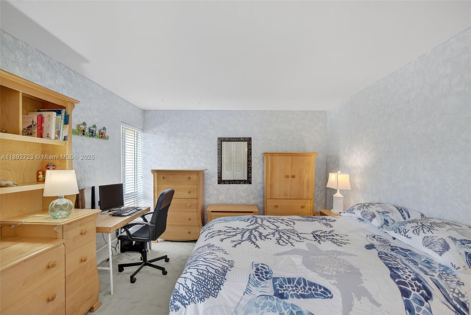 CARAVEL CONDOMINIUM APART - Residential