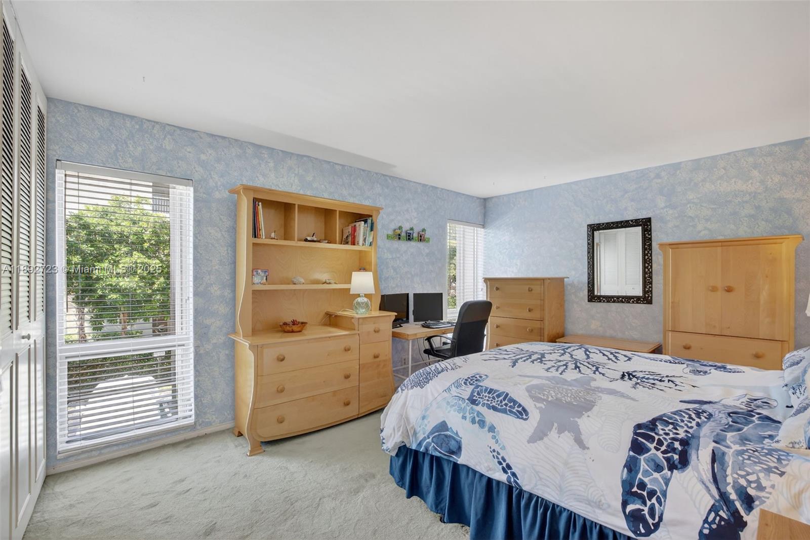 CARAVEL CONDOMINIUM APART - Residential