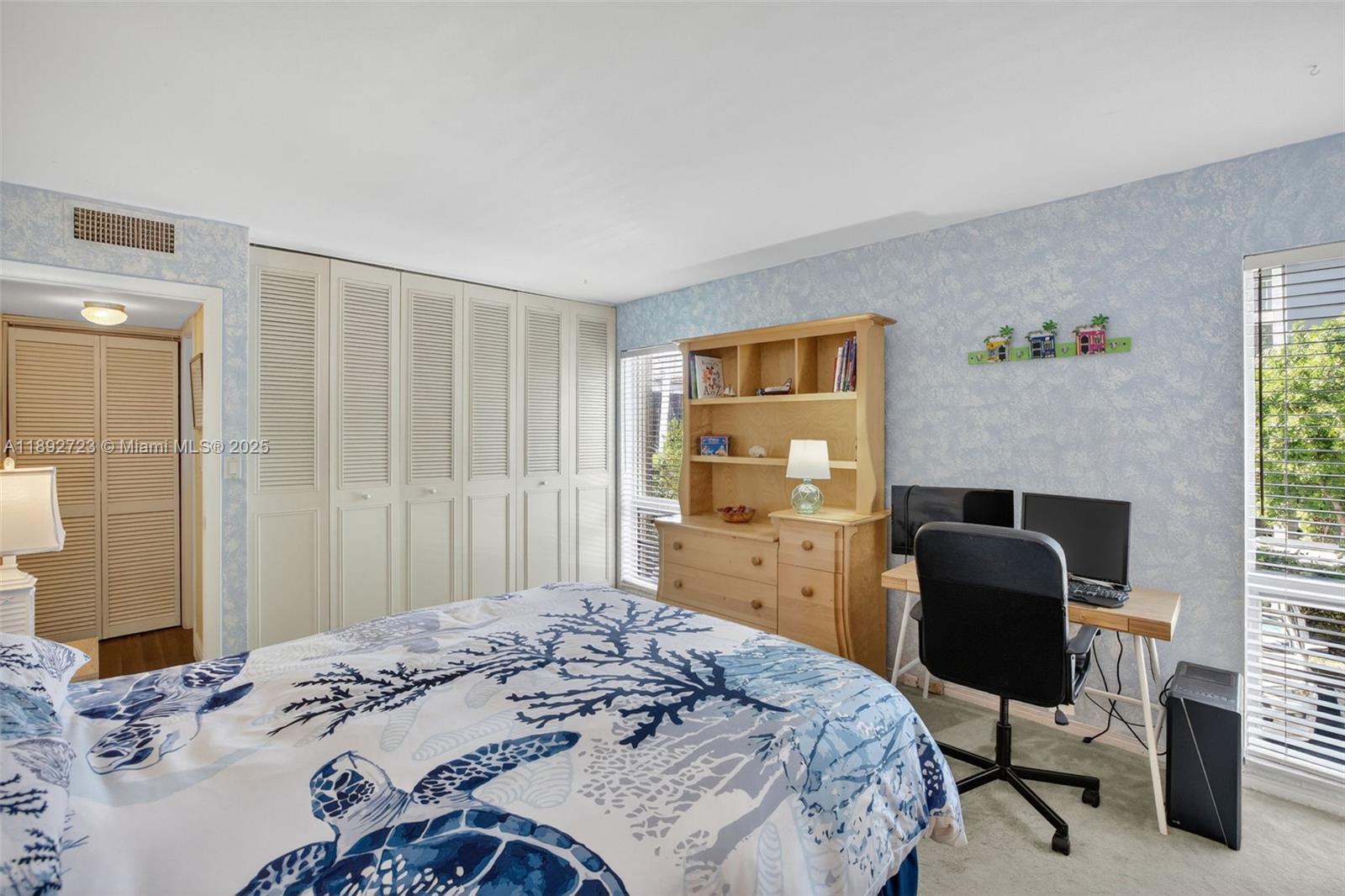CARAVEL CONDOMINIUM APART - Residential