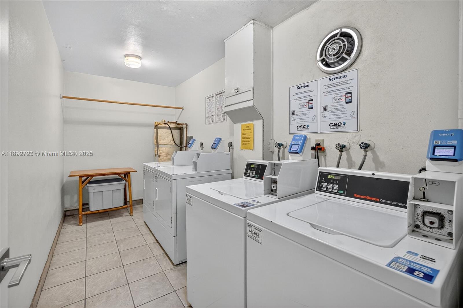 CARAVEL CONDOMINIUM APART - Residential