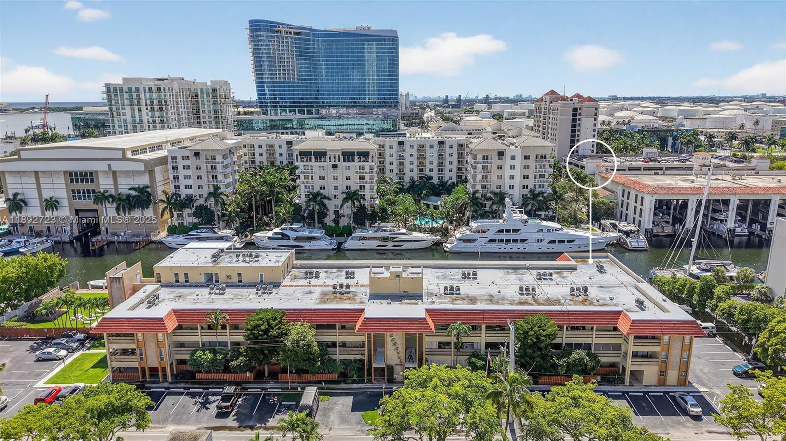 CARAVEL CONDOMINIUM APART - Residential