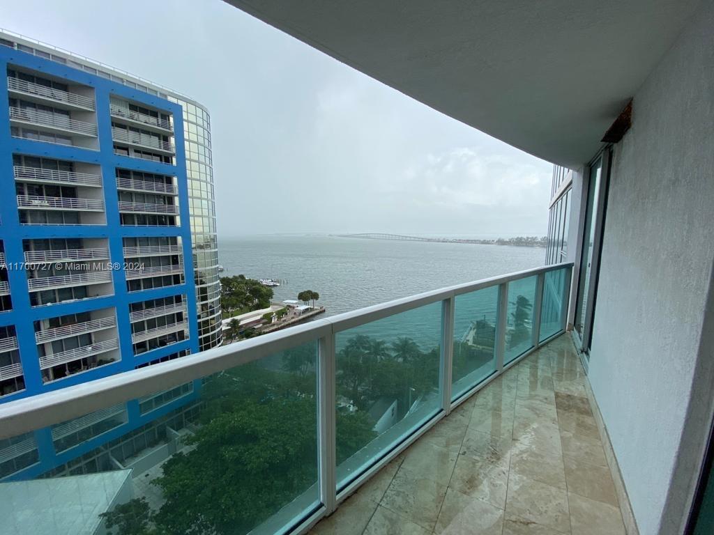 SKYLINE CONDO - Residential
