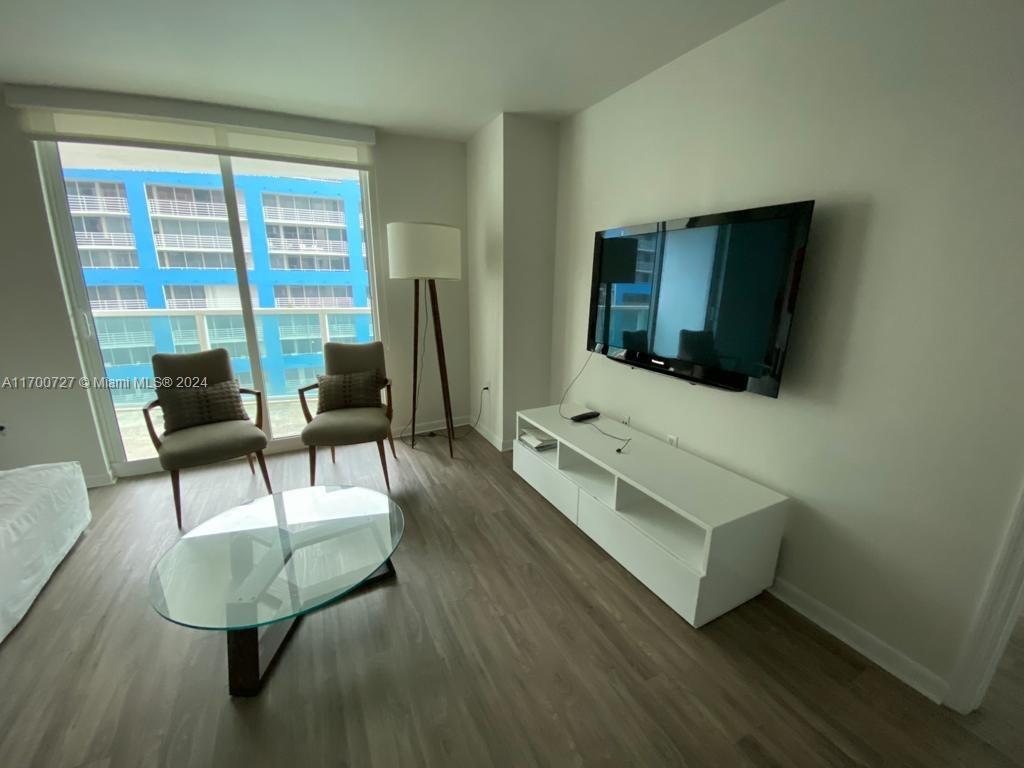 SKYLINE CONDO - Residential